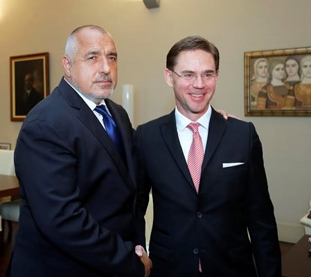 Борисов се срещна в Министерския съвет със заместник-председателя на ЕК и комисар по работни места, растеж, инвестиции и конкурентоспособност Юрки Катайнен  СНИМКИ : Министерски съвет