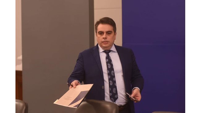 Asen Vassilev: The state does not know which citizen has what income