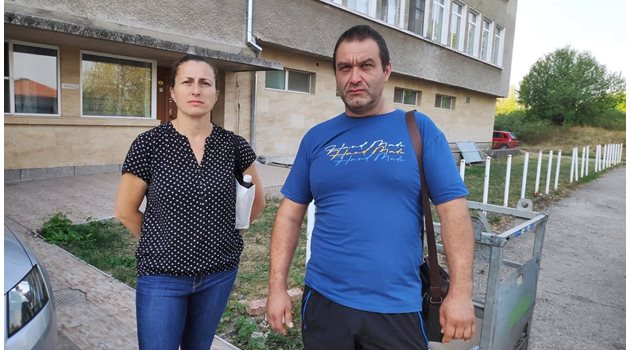 Родителите на починалата в родилка Елена и Стоян Стоянови