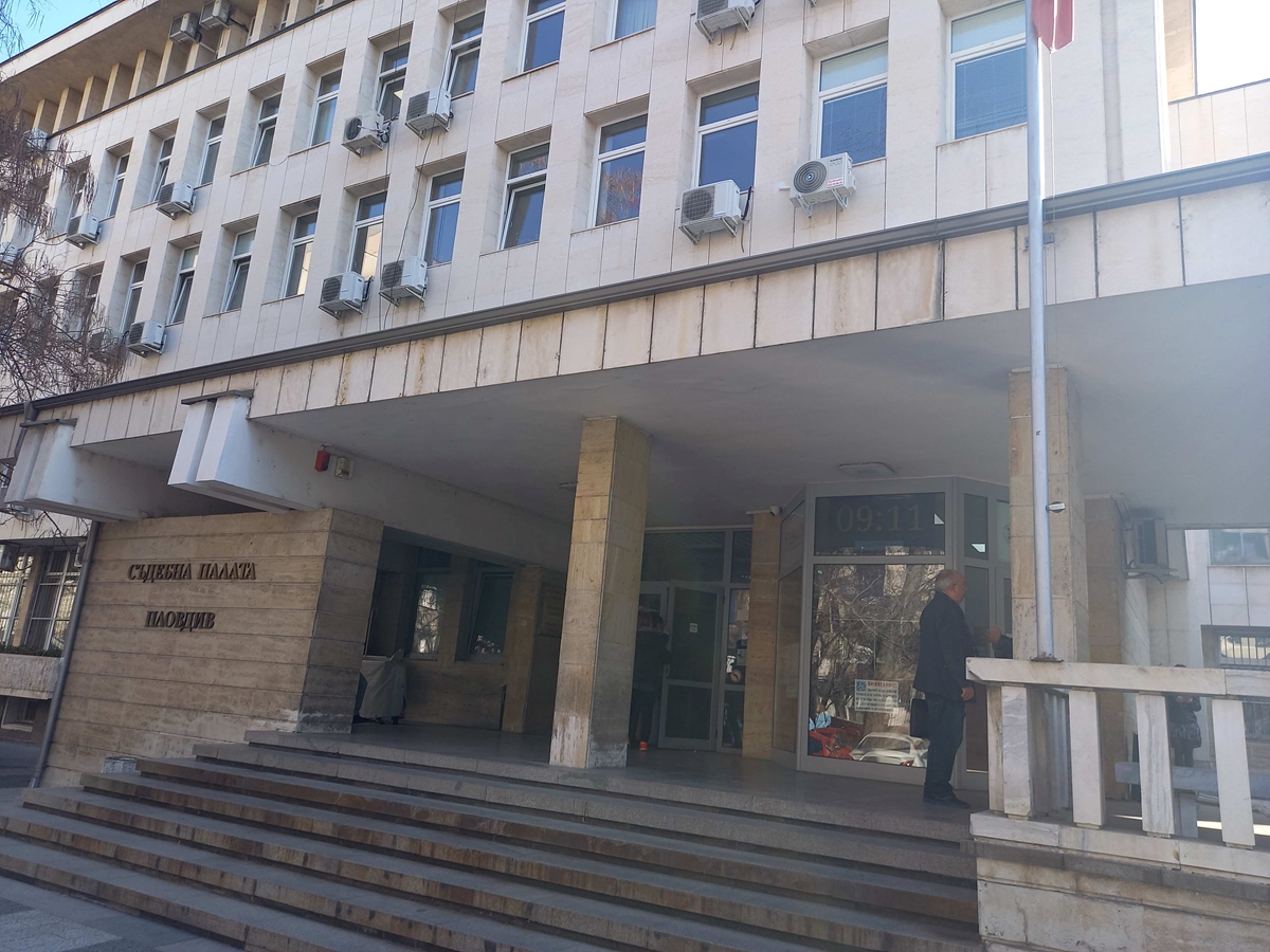 Крадливата фризьорка от Пловдив договори условна присъда