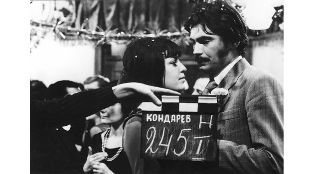 С Катя Паскалева в "Иван Кондарев" на режисьора Никола Корабов.(1974)