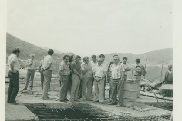 1985 г. - проверка на строителството на виадукт “Коренишки дол”