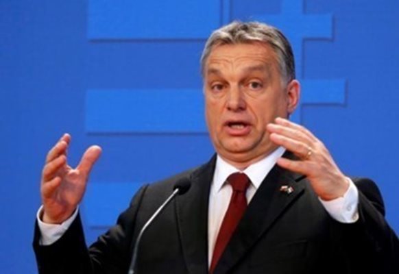 По думите на Орбан отношенията между Макрон и лидерите на страните от Вишеградската четворка са започнали с "мъжки старт". Снимка РОЙТЕРС