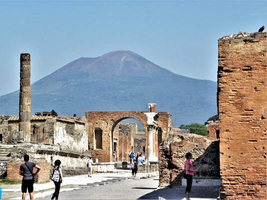 Руините на Помпей излизат на бял свят през XVIII в.