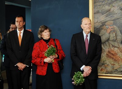 Мария Луиза и цар Симеон в София през май 2012 г. Преди пандемията княгинята пътуваше поне веднъж в годината до България.

