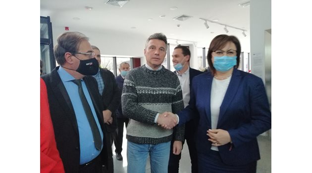 Нинова с проф. Иво Христов и областния лидер на БСП в Пловдив д-р Емил Караиванов
