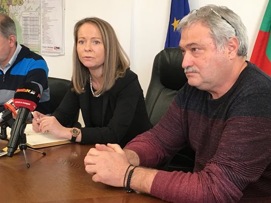 Бизнесменът Николай Христозов потърси съдействие от областната управителка на Пловдив Дани Каназирева.