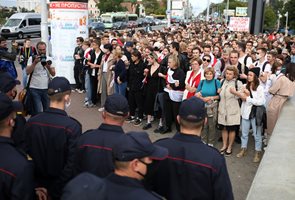 Беларуската полиция арестува петима студенти в столицата Минск, съобщиха правозащитни организации СНИМКА: Ройтерс