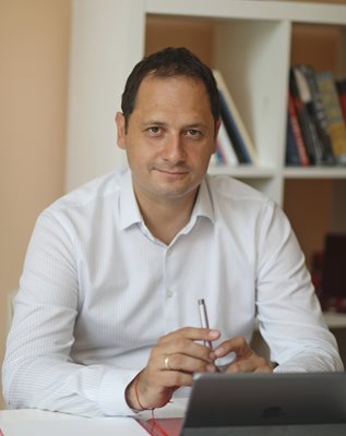 Петър Витанов е евродепутат и ръководител на Делегацията на българските социалисти в ЕП.
СНИМКА: НИКОЛАЙ ЛИТОВ