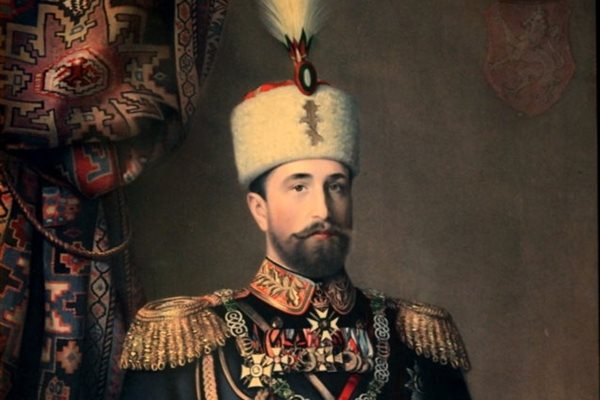 Княз Александър I Български прави първото служебно правителство