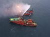 Пожарът на двата кораба в Черно море 
все още не е изгасен заради горящия газ (Снимки)