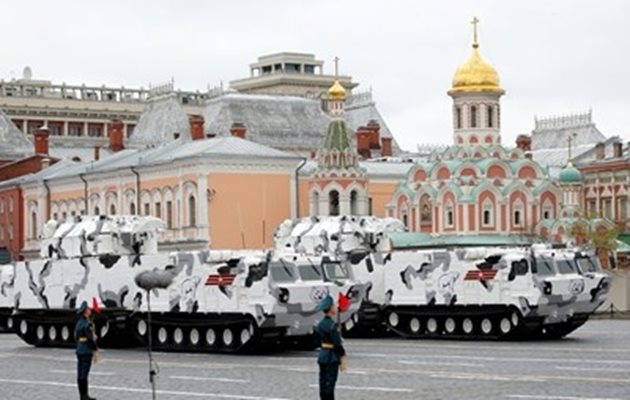 Зенитноракетно-оръжейни комплекси “Панцир-С” СНИМКА: Ройтерс 