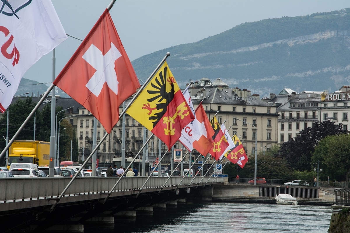 В Швейцария услугите компенсират липсата на растеж в производството