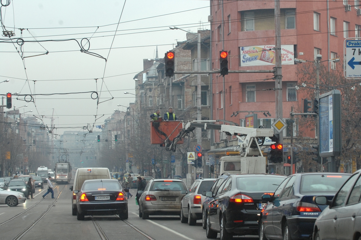 Светофар за ляв завой, ако на кръстовище стават по три катастрофи за година