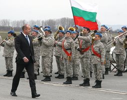 Румен Радев прие строя в Граф Игнатиево. Снимки: Евгени Цветков