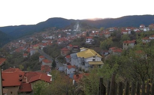 Село Момчиловци
Снимки: Валентин Хаджиев