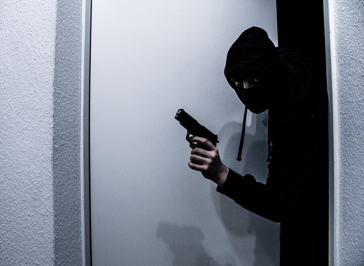 Членовете на банди за кражби все по-млади, набелязват жертви в социалните мрежи