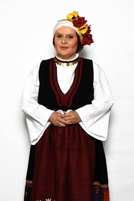 ДесиСлава като Стефка Съботинова в „Капките“