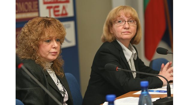 Галина Захарова - зам.-председател на ВКС (вляво) и съдия Капка Костова бяха част от комисията, изпратена от Лозан Панов в апелативния спецсъд.