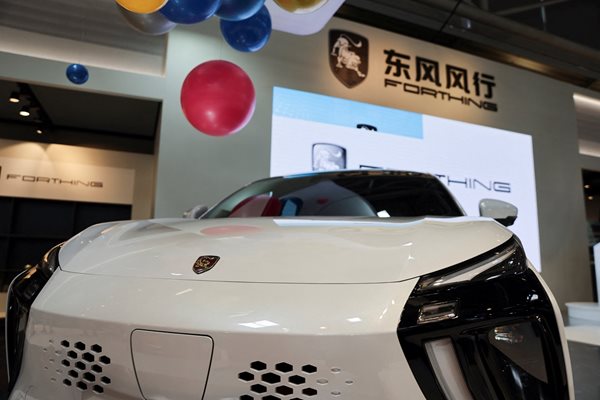 Китайци ще продават автомобили в Европа чрез Alibaba