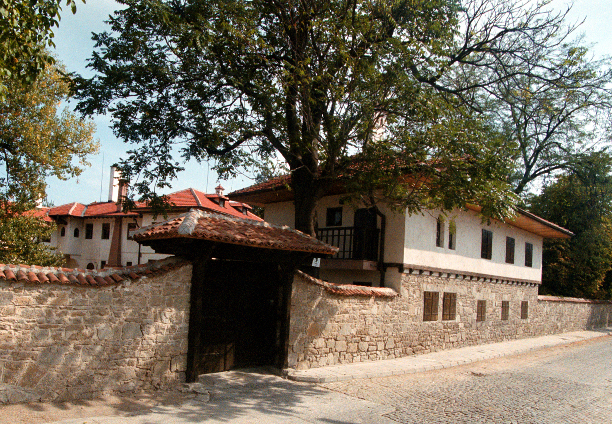 Къщата в Баня е купена лично от цар Борис.