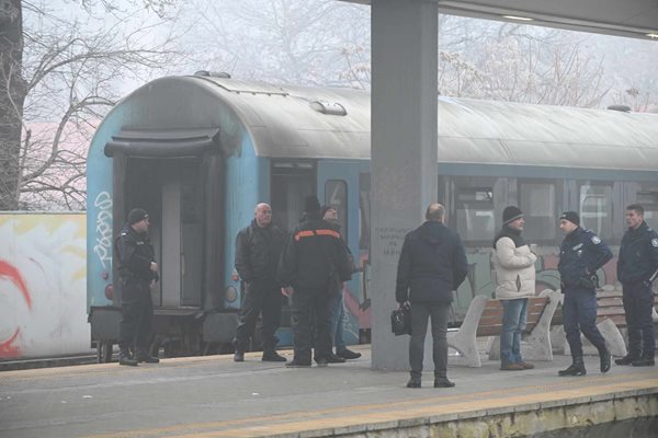 Пожар във вагон в София
СНИМКА: Георги Палейков