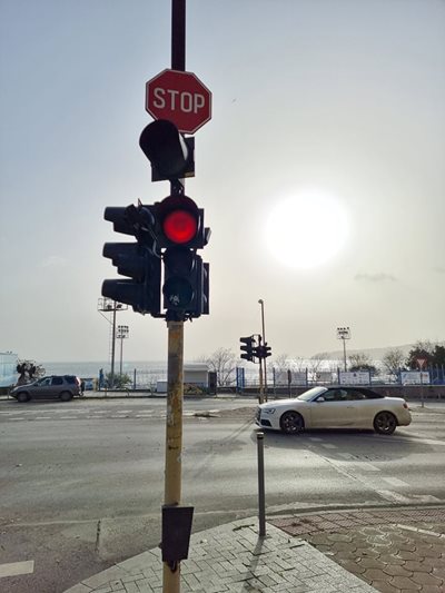 Изключиха таймерите на 20 светофара във Варна, въвеждат нов режим