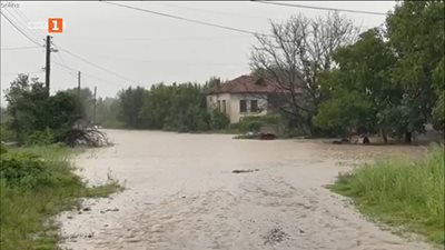 Наводнението в Карловско .
