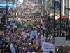 Стотици хиляди се включиха в "Женски марш" срещу Тръмп (Снимки)