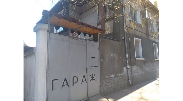 63-годишният пловдивчанин, който е бил бит снощи е живял под наем в къща на улица "Родопи".