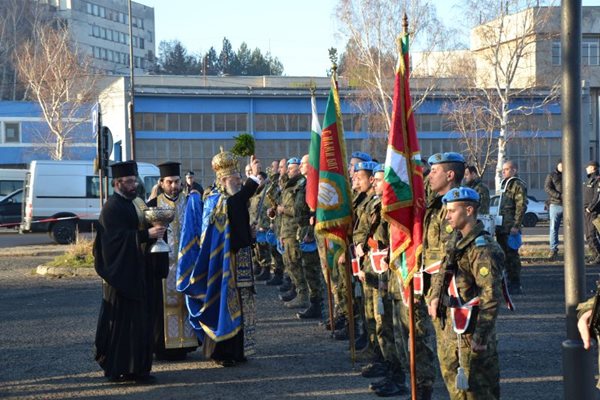 Бяха осветени знамената на 68-ма лригата "Специални сили" от Пловдив.