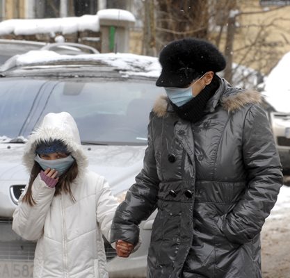 Носенето на маски и спазването на социална дистанция заради COVID повлия на разпространението и на традиционните за сезона грипни епидемии.