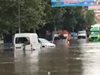 Гръмотевични бури и градушка валяха в Турция (Видео)