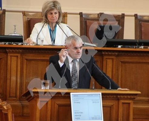 Валентин Радев не е в парламента, БСП поиска да го повикат. Снимка Архив