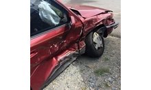 Двама шафоьори катастрофирафаха с колите си в Добрич