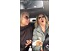 Марта Вачкова и Катето Евро пеят с пълно гърло в колата по пътя към Етрополе