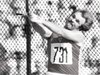Почина световен рекордьор в атлетиката