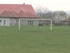 Пребиха футболен рефер в Русе заради спорно отсъждане (видео)