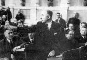 Никола Петков във Великото народно събрание