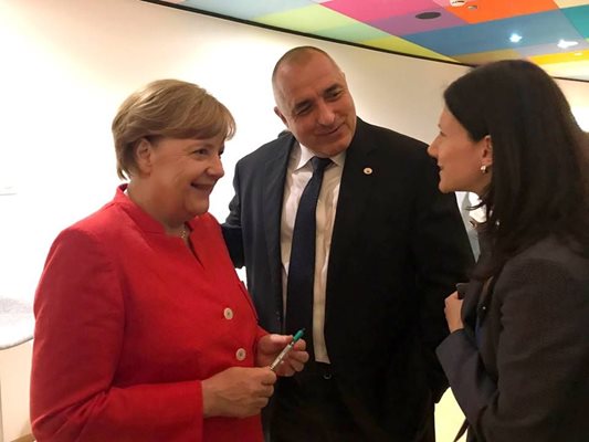 Бойко Борисов разговаря с Ангела Меркел в Брюксел.