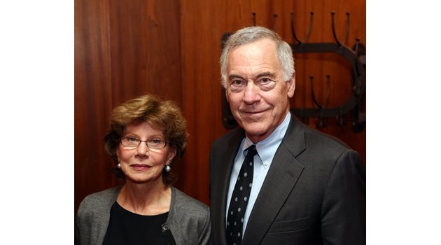 Prof. Steve Hanke and his wife Lilian, imported from France the word privatisation - one of the main points of Reagan's agenda. 