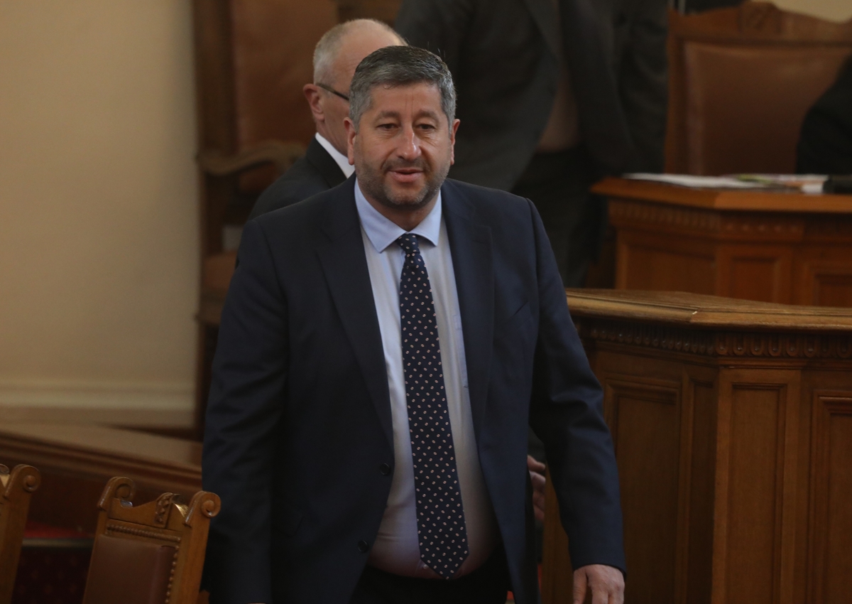 Христо Иванов: Правителството има задача да рестартира парламентарната демокрация