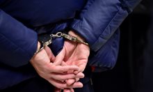 Трима в ареста, превозвали нелегално мароканци