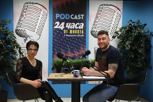 Цветанка Ризова и Анатолий Попов в студиото на "24 часа от живота"
