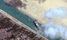 Преди месец разиграват блокирането на Суецкия канал