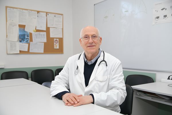 Д-р Веселин Давчев