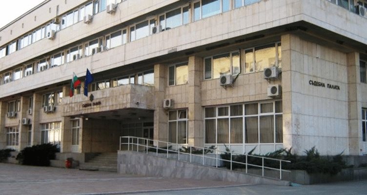 Съдебната палата в Ловеч
