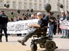 Продължава протестът на родителите на деца с физически увреждания (Видео)
