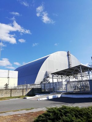 Нов саркофаг пази избухналия реактор
