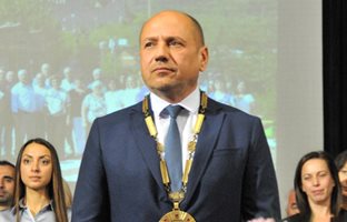 Кметът на Ловеч търси изход от водната криза